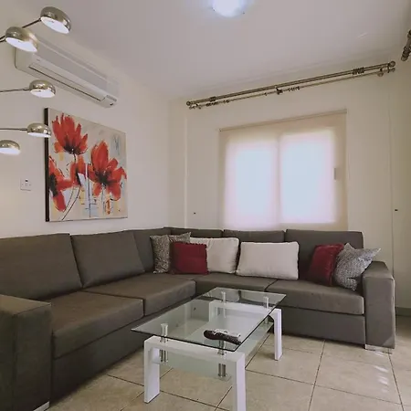 Nissi House Holiday home *